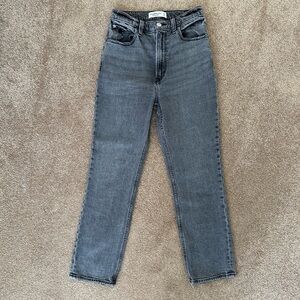 Abercrombie Ultra High Rise Ankle Straight